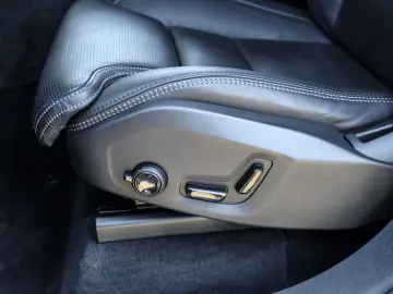 XC90 T8 Recharge AWD Ultra Dark NP 104.980 -  MA