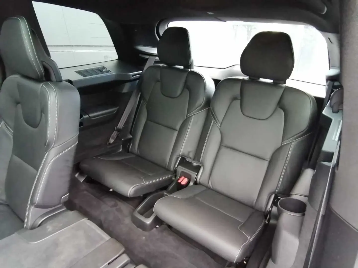 XC90 B5 D AWD R-Design 7-Sitzer 360°, Pano uvm.