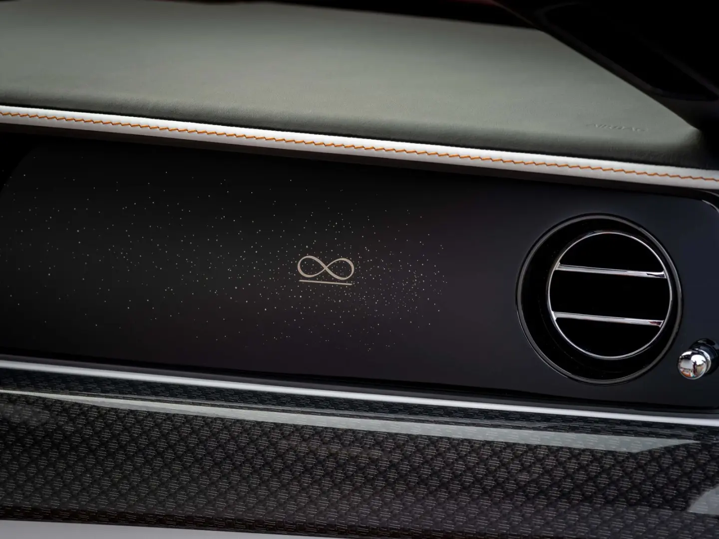 Rolls-Royce Black Badge Ghost *PROVENANCE*