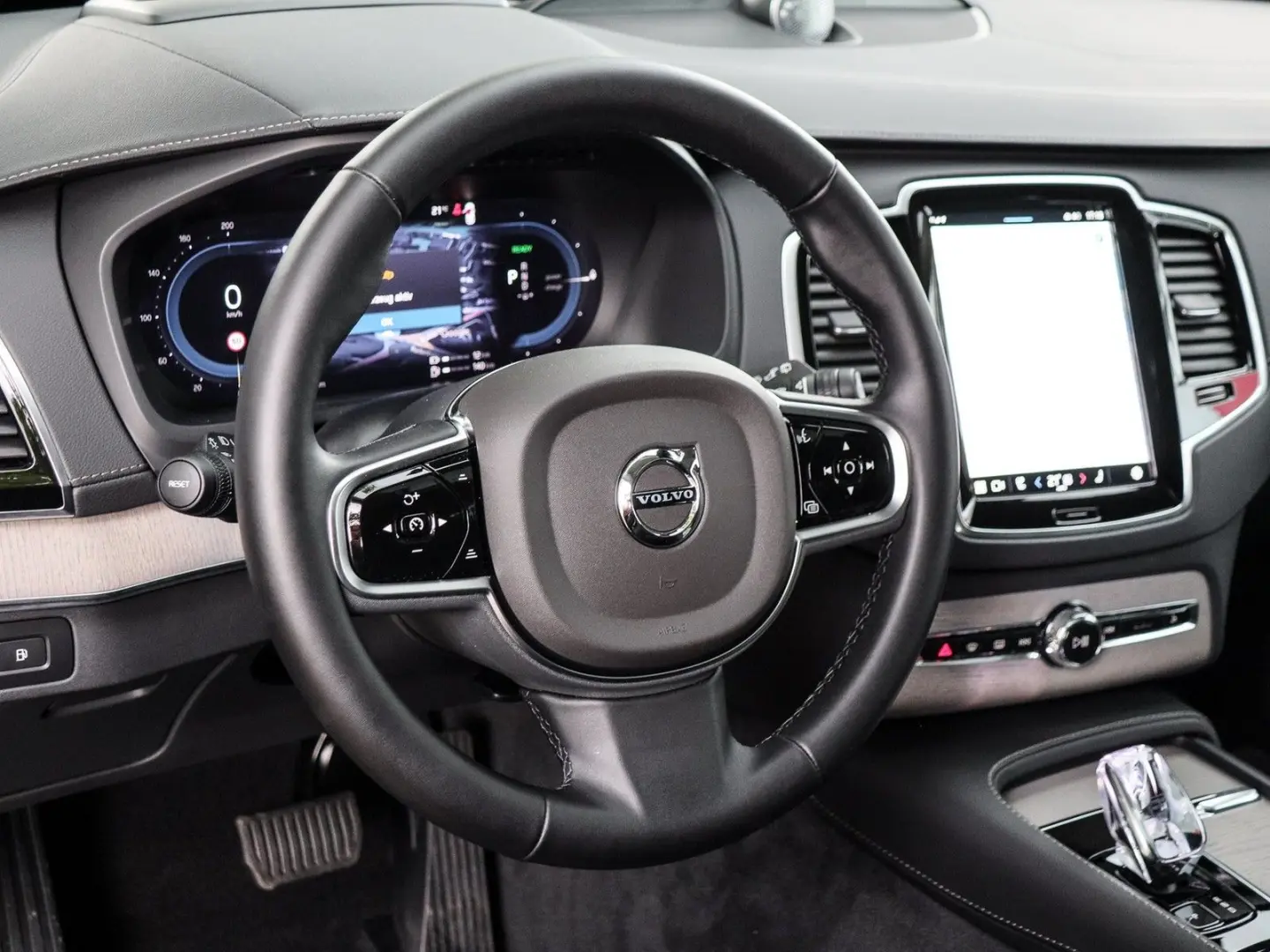 XC90 T8 Recharge AWD Ultra Dark NP:105.110,-//MA