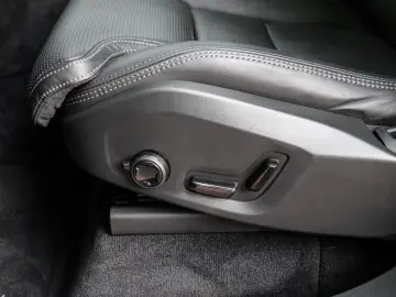 XC90 T8 Recharge AWD Ultra Dark NP:105.110,-//MA