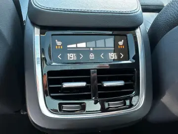 XC90 B5 AWD Ultimate 7-Sitz,AHK,360°,HUD,PANO