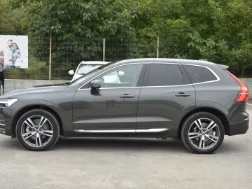 VOLVO XC60 B4 2.0 AWD 4×4 Geartronic Inscription