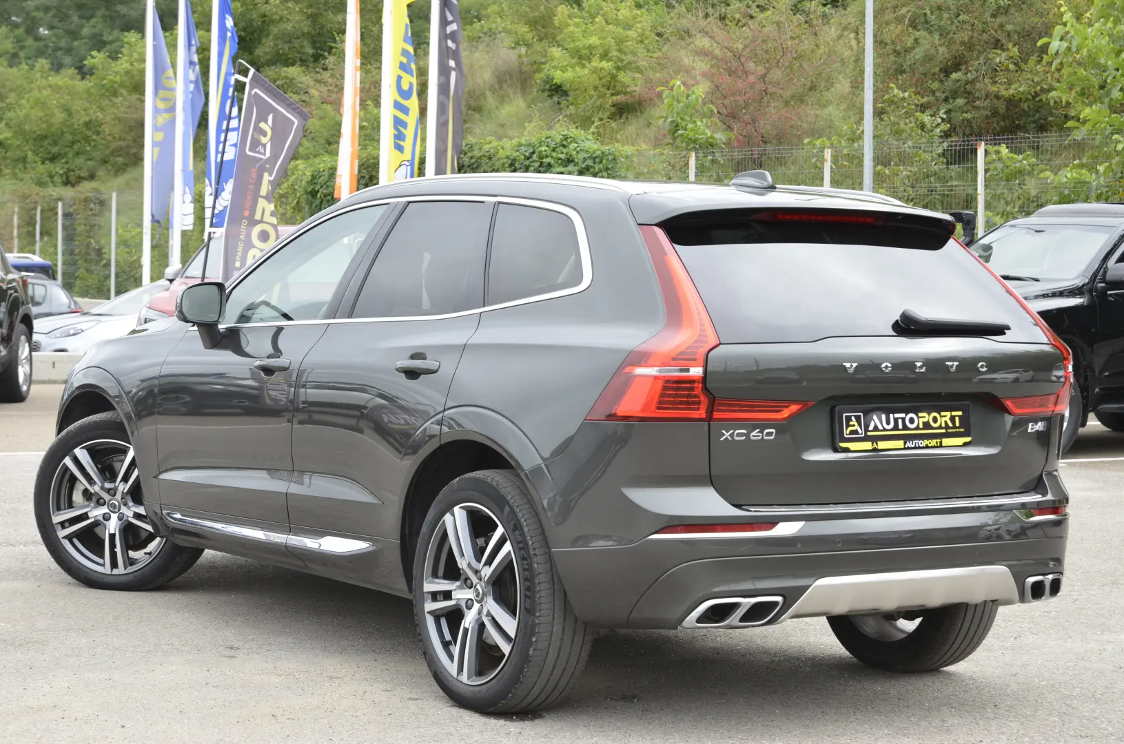 VOLVO XC60 B4 2.0 AWD 4×4 Geartronic Inscription