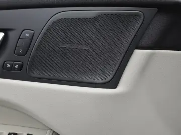 VOLVO XC60 B4 2.0 AWD 4×4 Geartronic Inscription