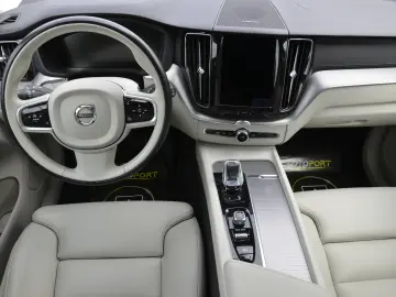 VOLVO XC60 B4 2.0 AWD 4×4 Geartronic Inscription