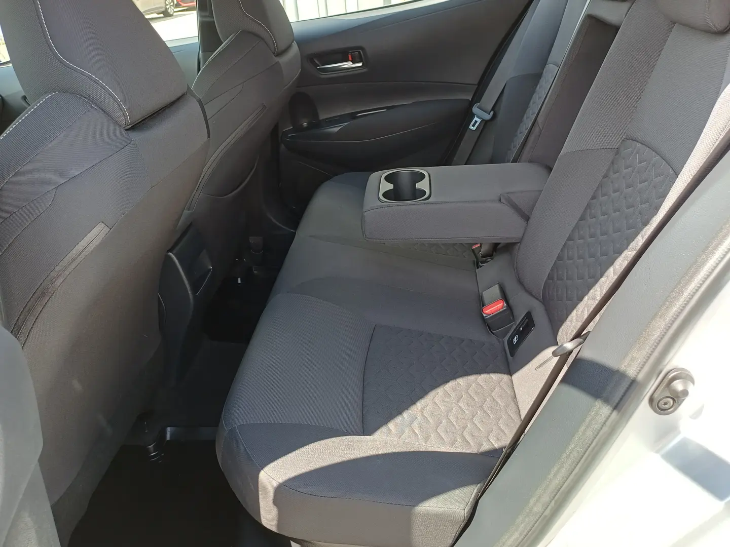 TOYOTA Corolla Dynamic 1.8 HYBRID 122 cp