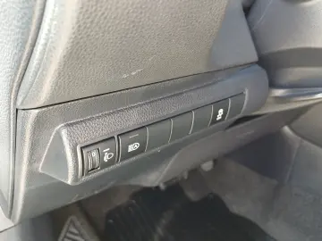 TOYOTA Corolla Dynamic 1.8 HYBRID 122 cp