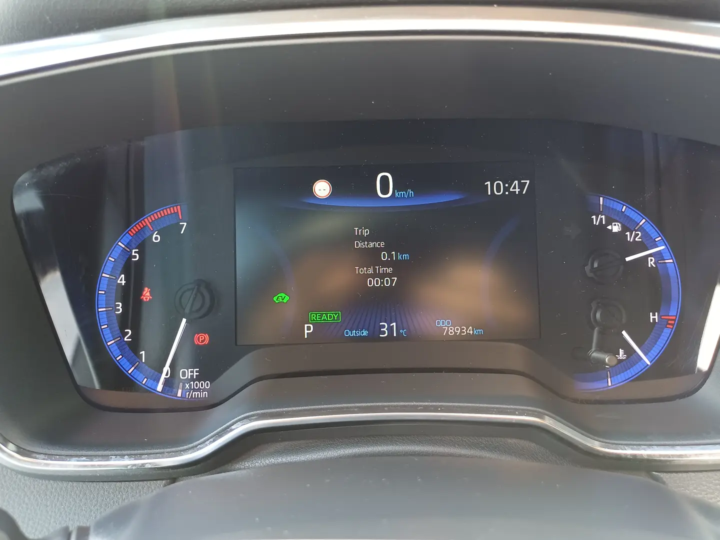 TOYOTA Corolla Dynamic 1.8 HYBRID 122 cp