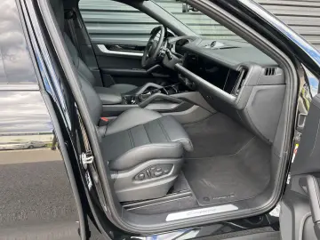 Porsche Cayenne Coupe-BOSE-BOSE-ABGAS