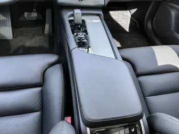 XC90 Ultimate Dark AWD B5 Diesel EU6d 7-Sitzer