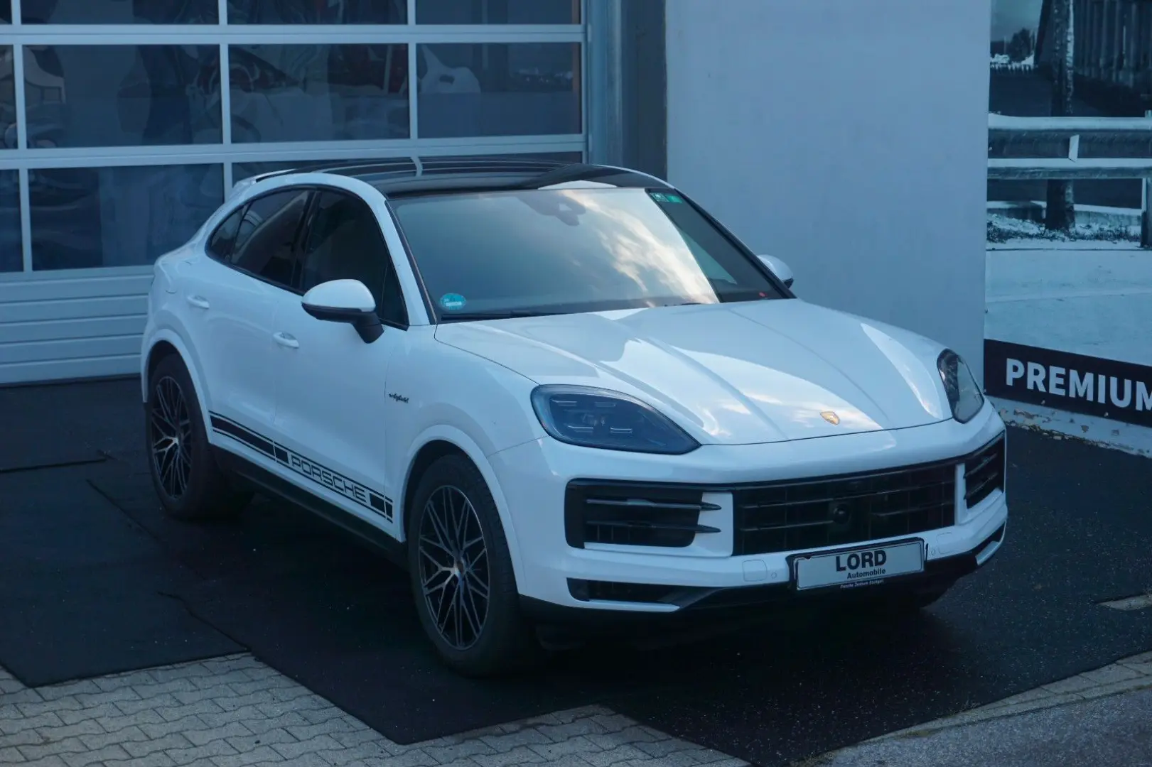 Porsche Cayenne Coupe E-Hybrid*BOSE*InnoDrive*