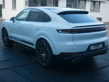 Porsche Cayenne Coupe E-Hybrid*BOSE*InnoDrive*