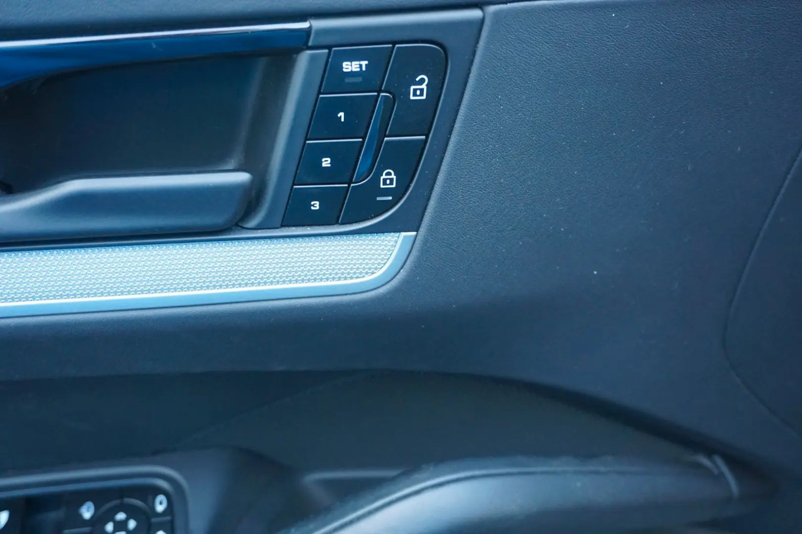 Porsche Cayenne Coupe E-Hybrid*BOSE*InnoDrive*