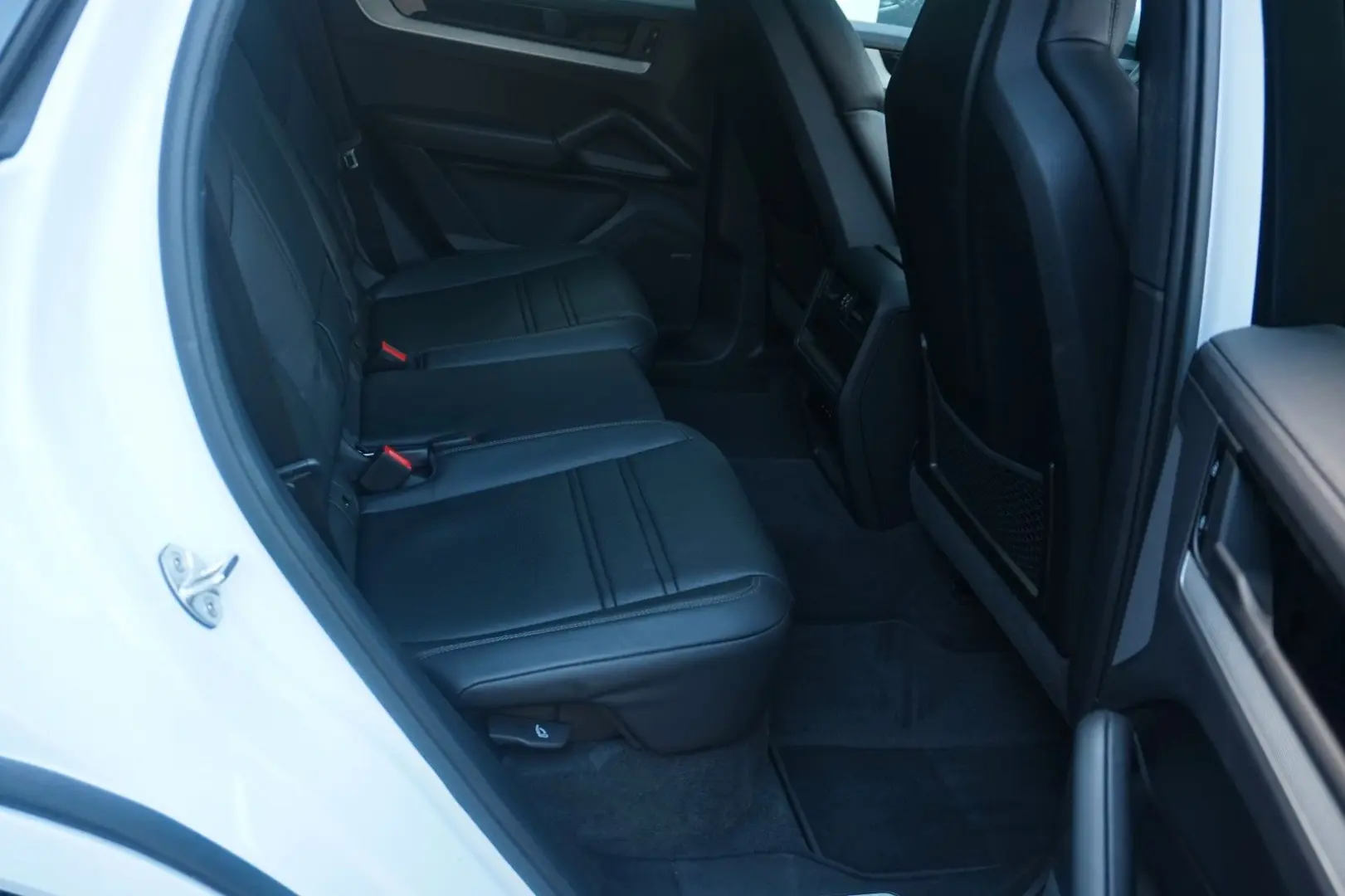 Porsche Cayenne Coupe E-Hybrid*BOSE*InnoDrive*