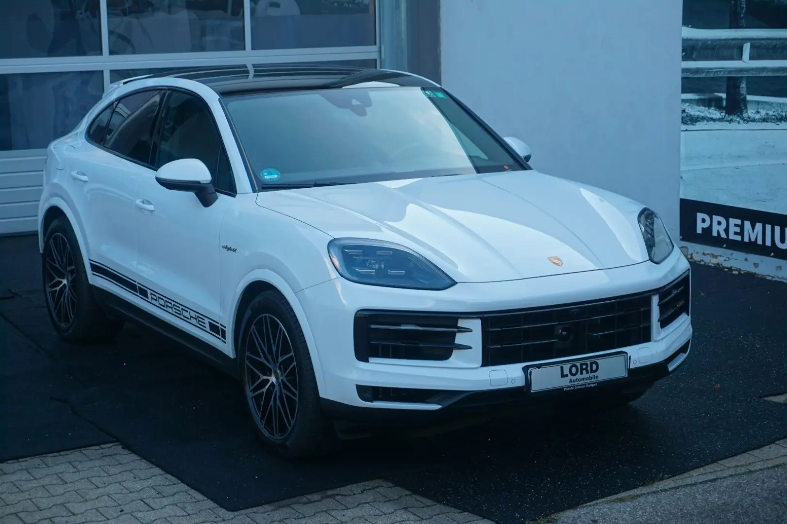 Porsche Cayenne Coupe E-Hybrid*BOSE*InnoDrive*