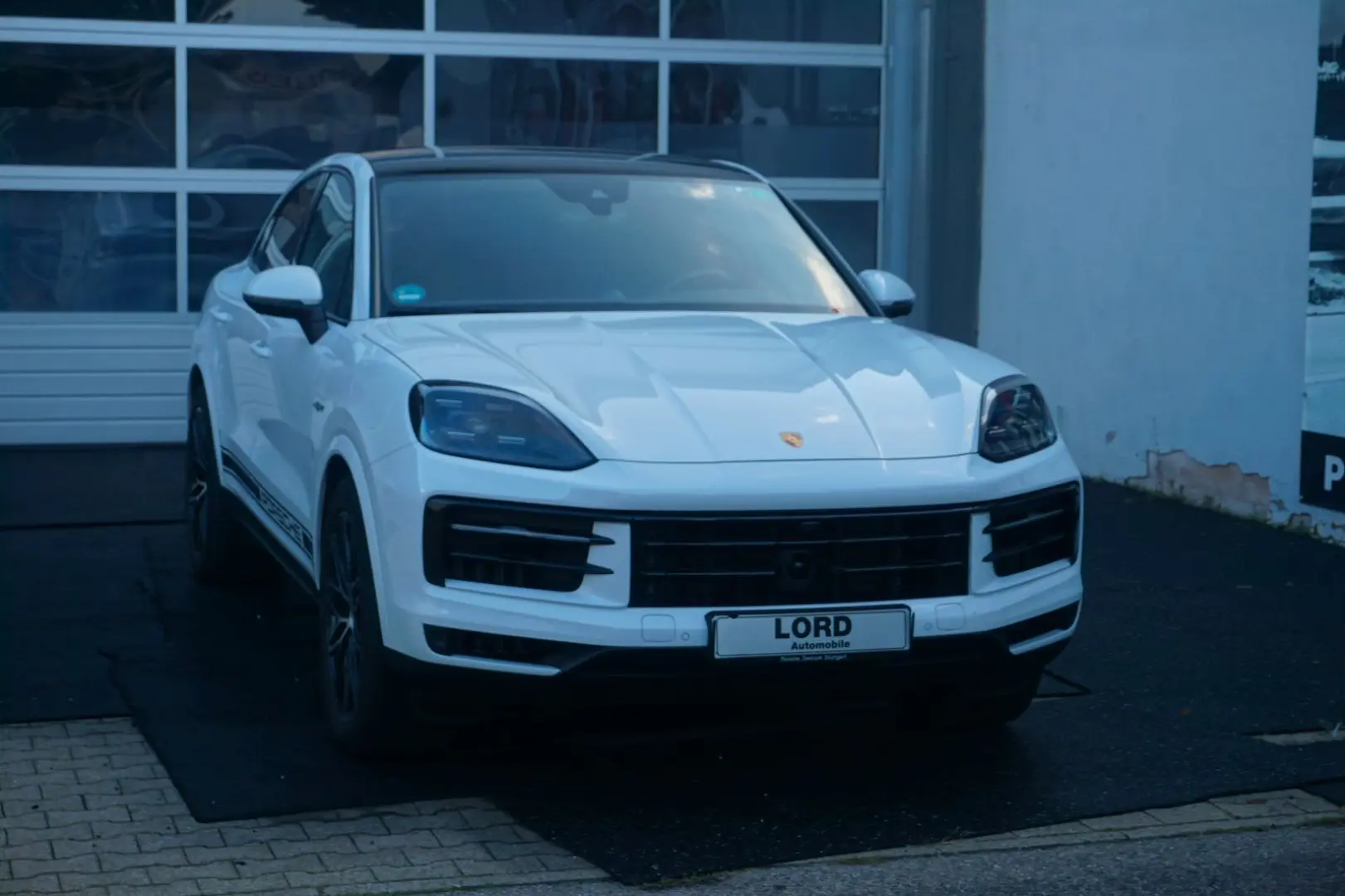 Porsche Cayenne Coupe E-Hybrid*BOSE*InnoDrive*