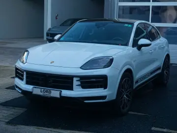 Porsche Cayenne Coupe E-Hybrid*BOSE*InnoDrive*