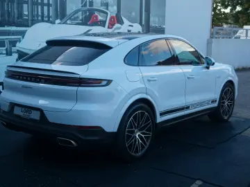 Porsche Cayenne Coupe E-Hybrid*BOSE*InnoDrive*