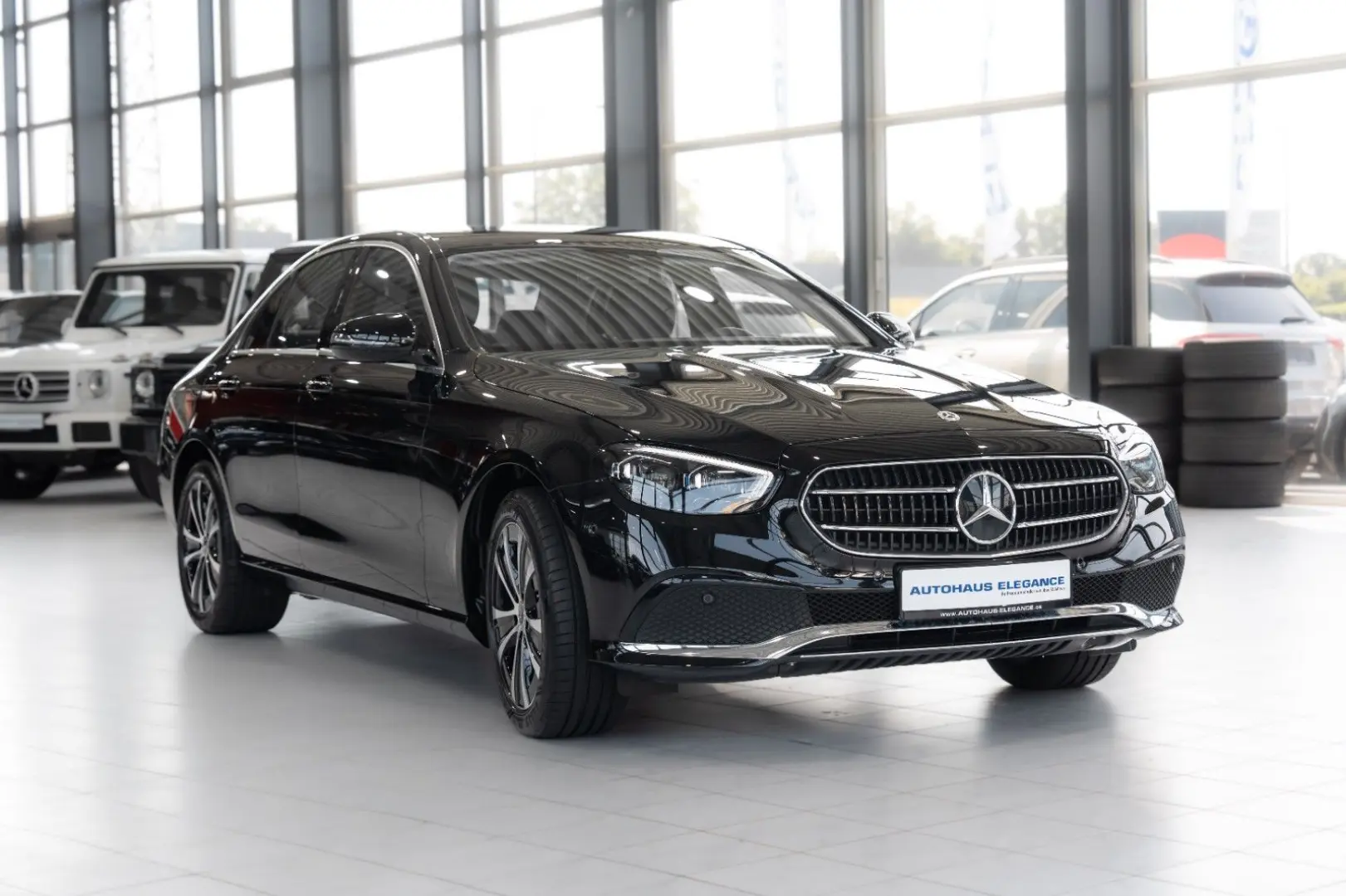 E 300 Lim. Avantgarde*MULTIBEAM*LEDER*NAVI*SHD*