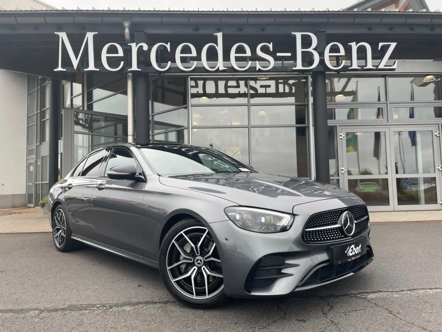 E 220 d AMG+MBeam+Pano+Distr+R-Kamera