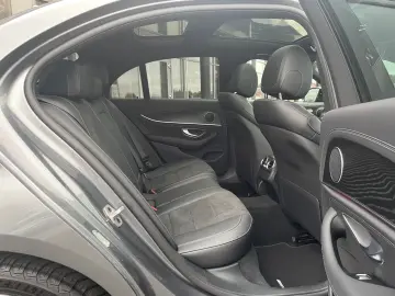 E 220 d AMG+MBeam+Pano+Distr+R-Kamera
