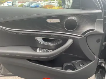 E 220 d AMG+MBeam+Pano+Distr+R-Kamera