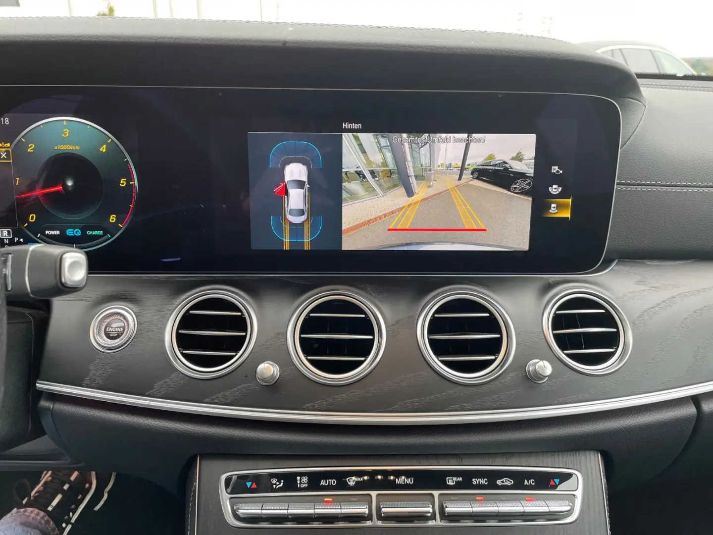 E 220 d AMG+MBeam+Pano+Distr+R-Kamera