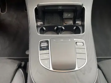 E 220 d AMG+MBeam+Pano+Distr+R-Kamera