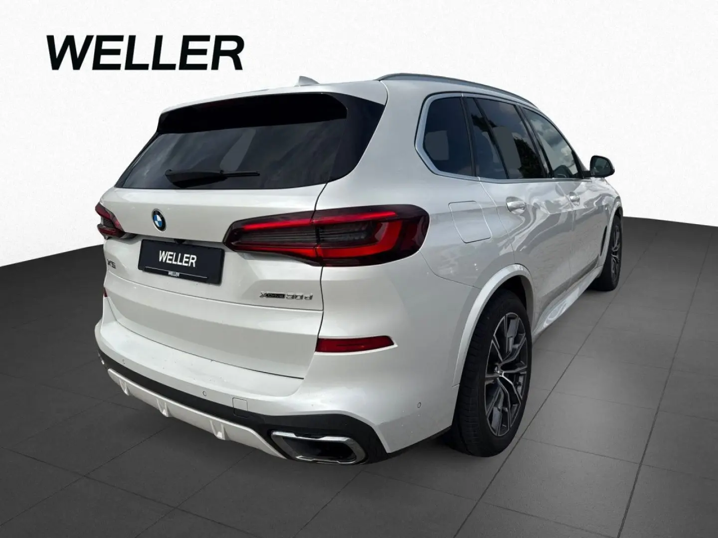 X5 xD 30d M SPORT DrAssProf SoftCl HUD Pano Sthz