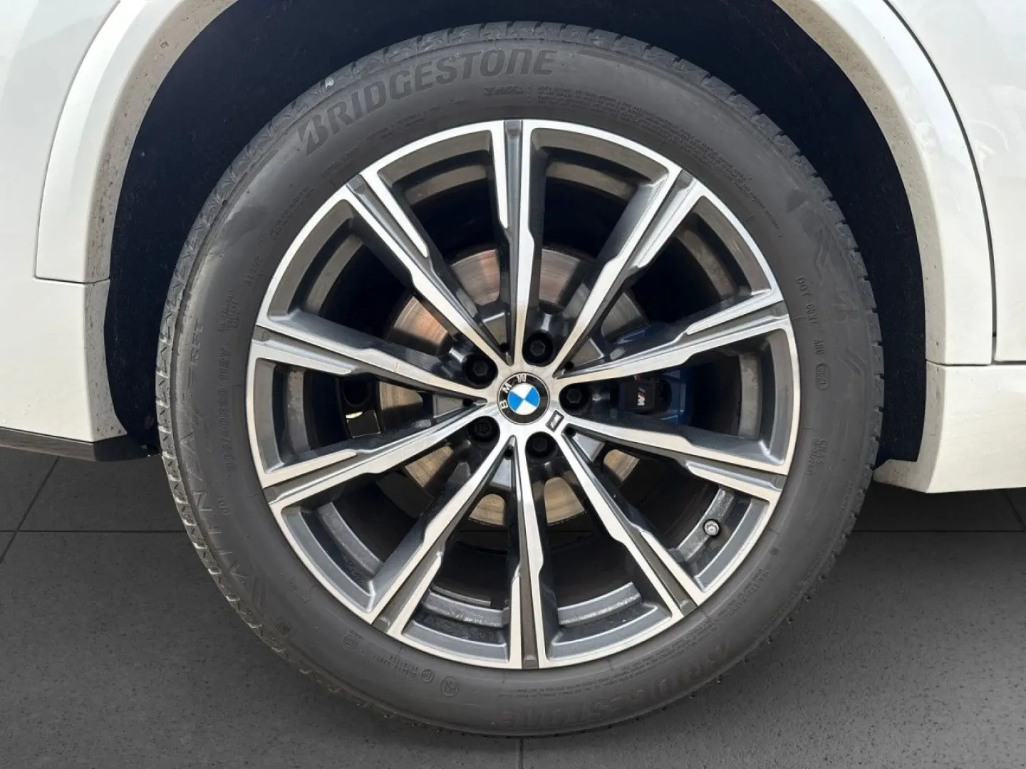 X5 xD 30d M SPORT DrAssProf SoftCl HUD Pano Sthz