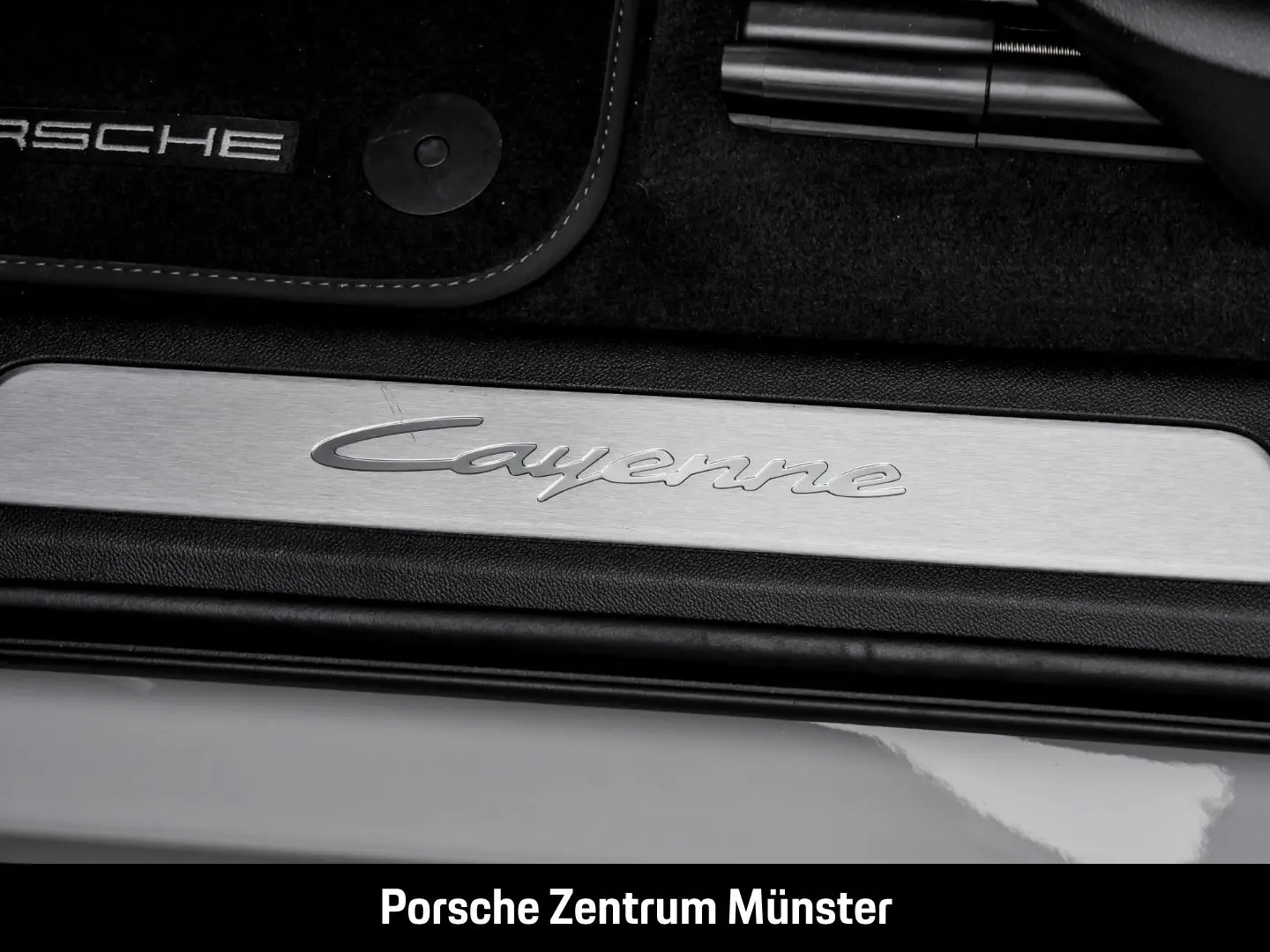 Porsche Cayenne E-Hybrid Coupe  InnoDrive LED
