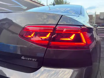 VOLKSWAGEN PASSAT 4MOTION DSG HIGHLINE