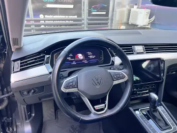 VOLKSWAGEN PASSAT 4MOTION DSG HIGHLINE
