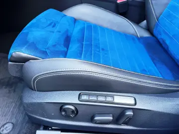VOLKSWAGEN PASSAT 4MOTION DSG HIGHLINE