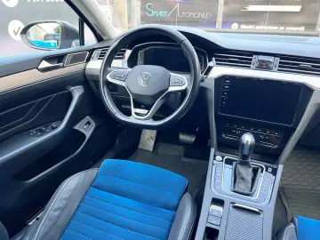 VOLKSWAGEN PASSAT 4MOTION DSG HIGHLINE