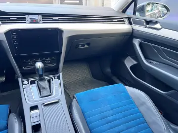 VOLKSWAGEN PASSAT 4MOTION DSG HIGHLINE