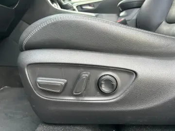 Toyota RAV 4 2.5 Hybrid VVT-iE 4x4 Luxury 2021
