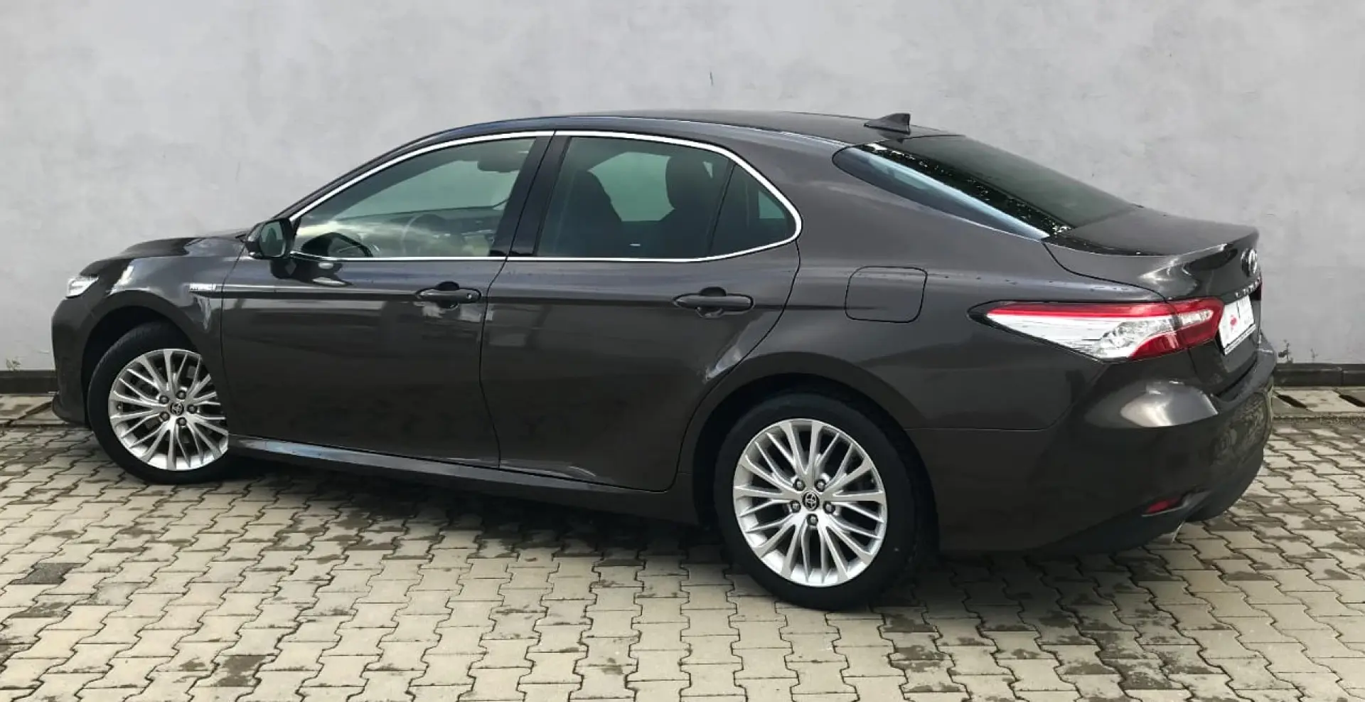 Toyota Camry 2.5 Hybrid Dynamic