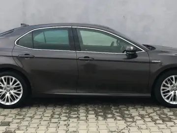 Toyota Camry 2.5 Hybrid Dynamic