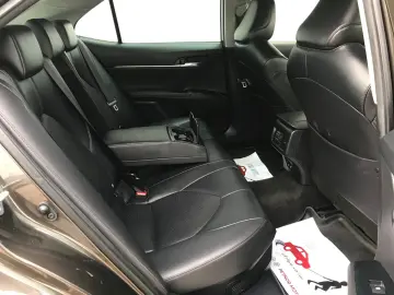 Toyota Camry 2.5 Hybrid Dynamic