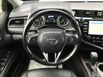 Toyota Camry 2.5 Hybrid Dynamic