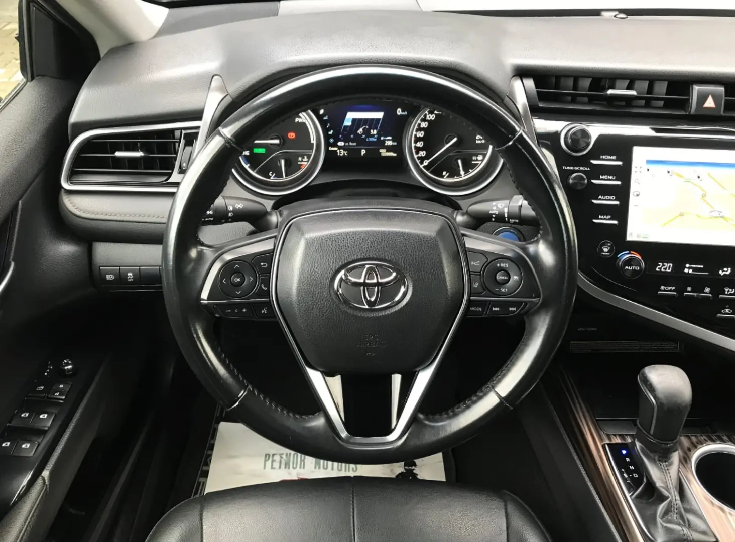 Toyota Camry 2.5 Hybrid Dynamic