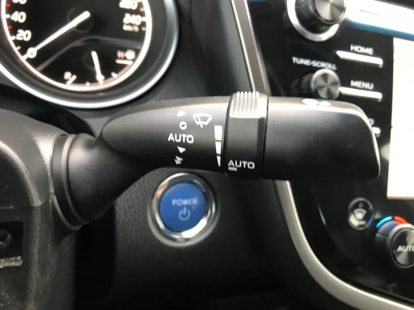 Toyota Camry 2.5 Hybrid Dynamic