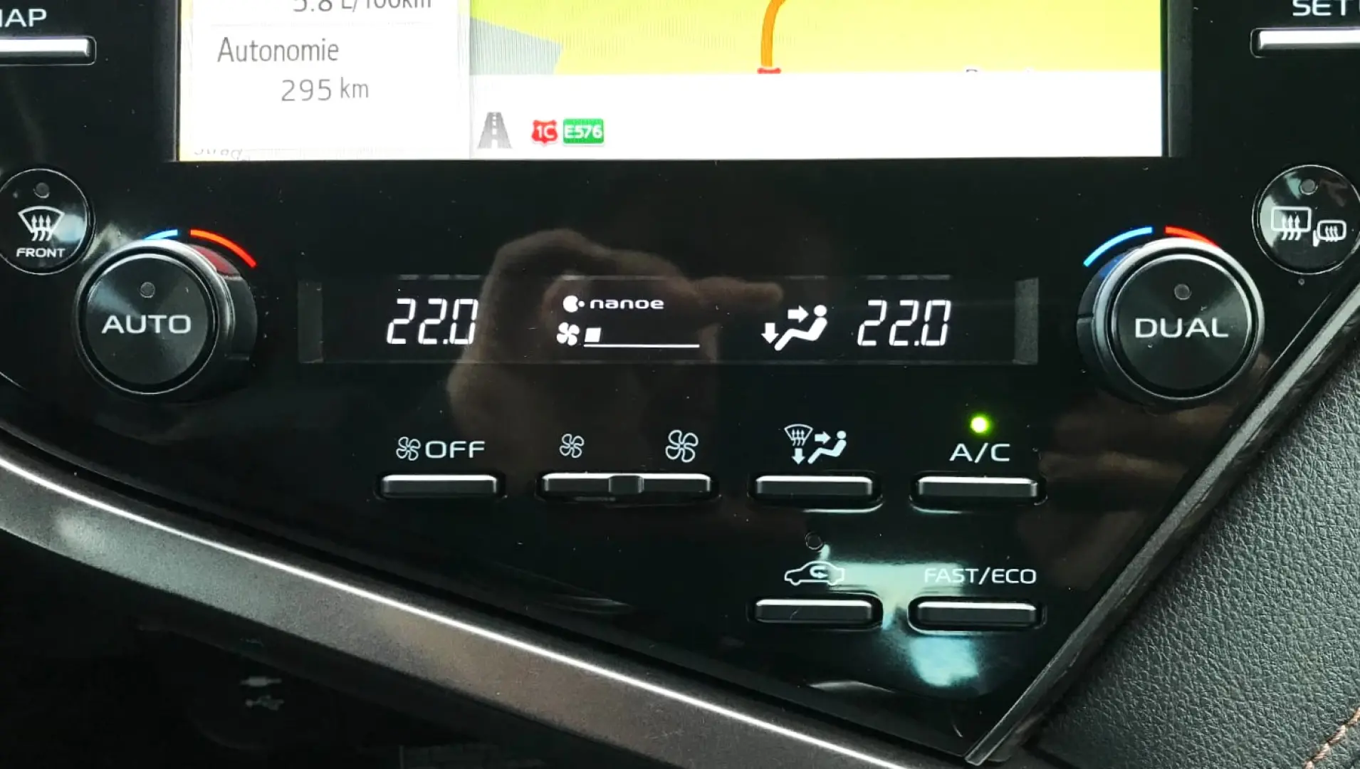 Toyota Camry 2.5 Hybrid Dynamic