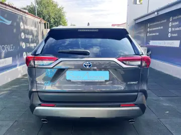 TOYOTA  RAV4 2.5 HYBRID  VVT-iE 4x4 LUXURY
