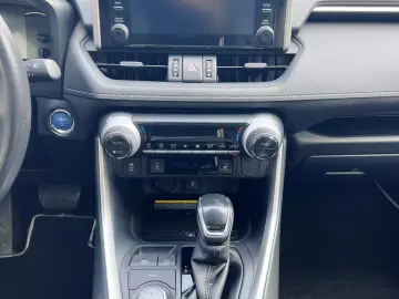 TOYOTA  RAV4 2.5 HYBRID  VVT-iE 4x4 LUXURY