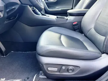 TOYOTA  RAV4 2.5 HYBRID  VVT-iE 4x4 LUXURY