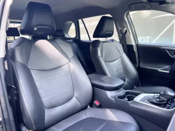TOYOTA  RAV4 2.5 HYBRID  VVT-iE 4x4 LUXURY