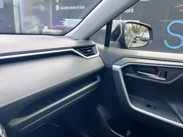 TOYOTA  RAV4 2.5 HYBRID  VVT-iE 4x4 LUXURY